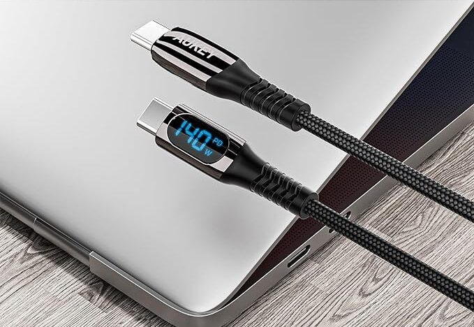 ノートPCやスマホなどの充電ワット数の確認ができる！ディスプレイ付きの急速充電対応ケーブル
