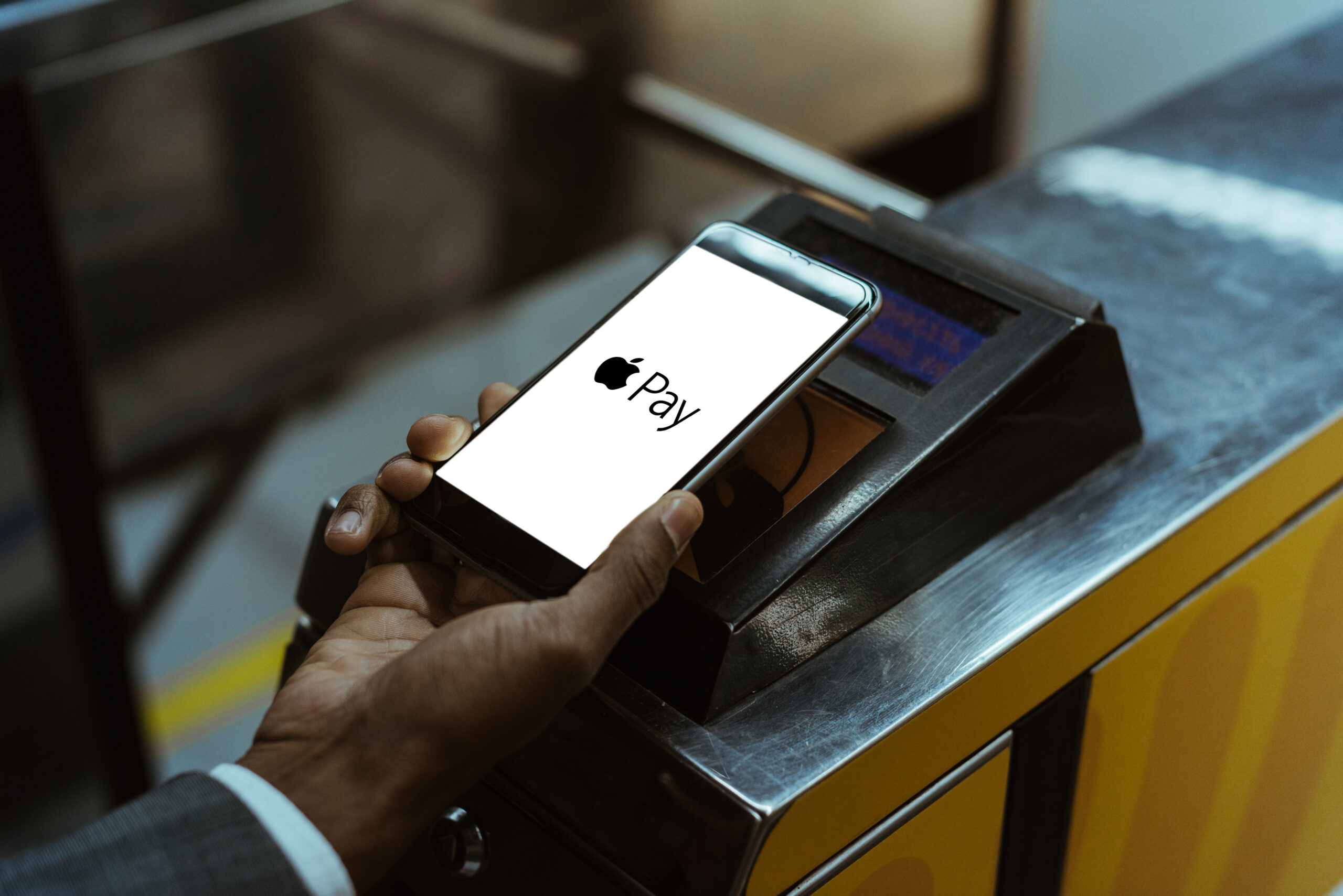 Apple Payを電車で利用する